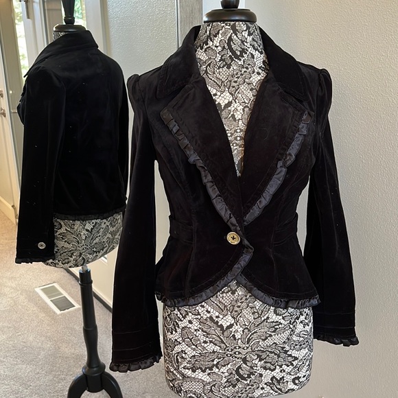 White House Black Market Jackets & Blazers - White House Black Market Black Velvet Jacket Size 8